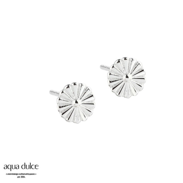 TINY DAISY EARSTUD
