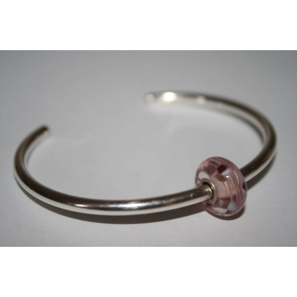 unika charm_85